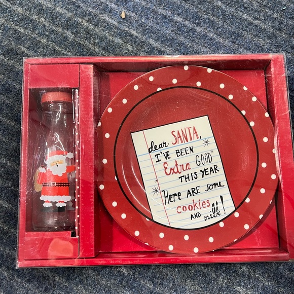 Holiday Home “Dear Santa…” Cookies For Santa Plate & Milk Bottle - Picture 6 of 8